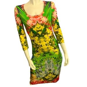 Ellie Tahari Floral 100% Silk Scoop Neck 3/4 Sleeves Ruche Midi Dress